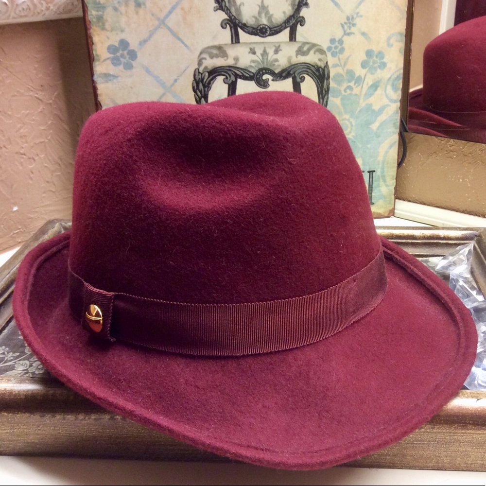 Juicy Couture wool hat